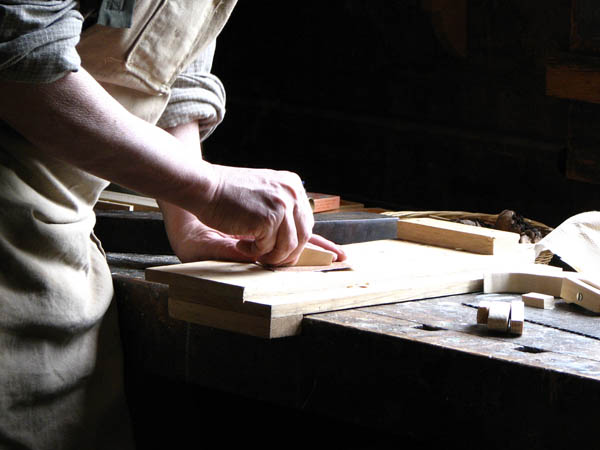 Nuestra <strong>carpintería de madera en  Árchez</strong> es una empresa de <strong>herencia familiar</strong>, por lo que  contamos con gran <strong>experiencia </strong>en la profesión.